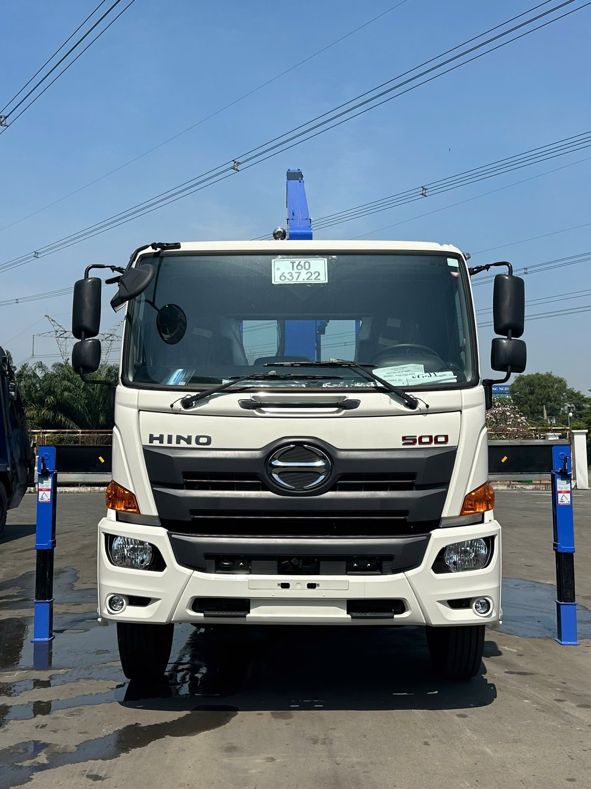 Xe-cau-Hino-8-tan-Can-Tadano-3-tan-4-dot-Thung-dai-8m-FG8JT8A