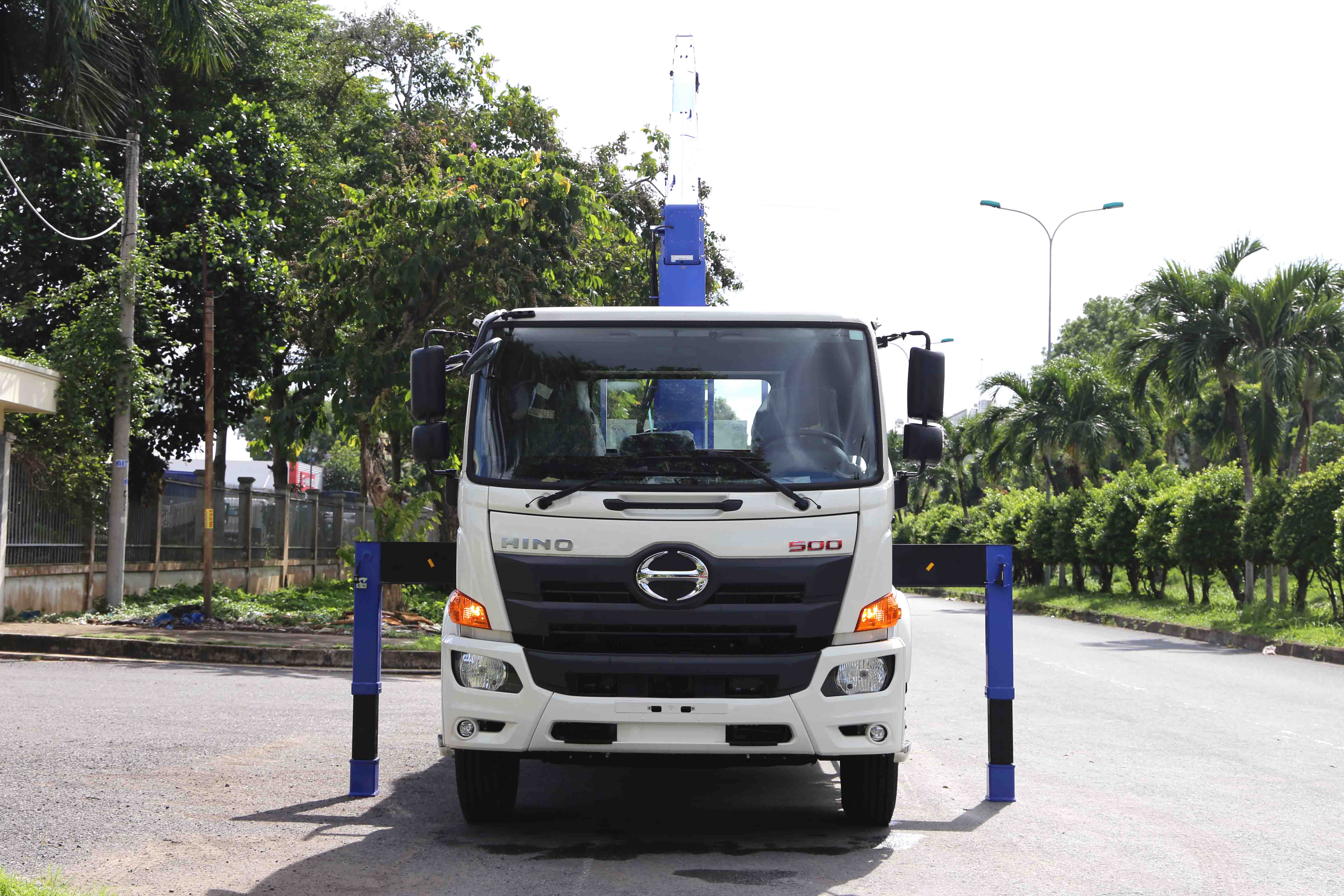 Xe-cau-Hino-8-tan-Can-Tadano-5-tan-4-dot-Thung-dai-6m5-FG8JP8A-Euro 5