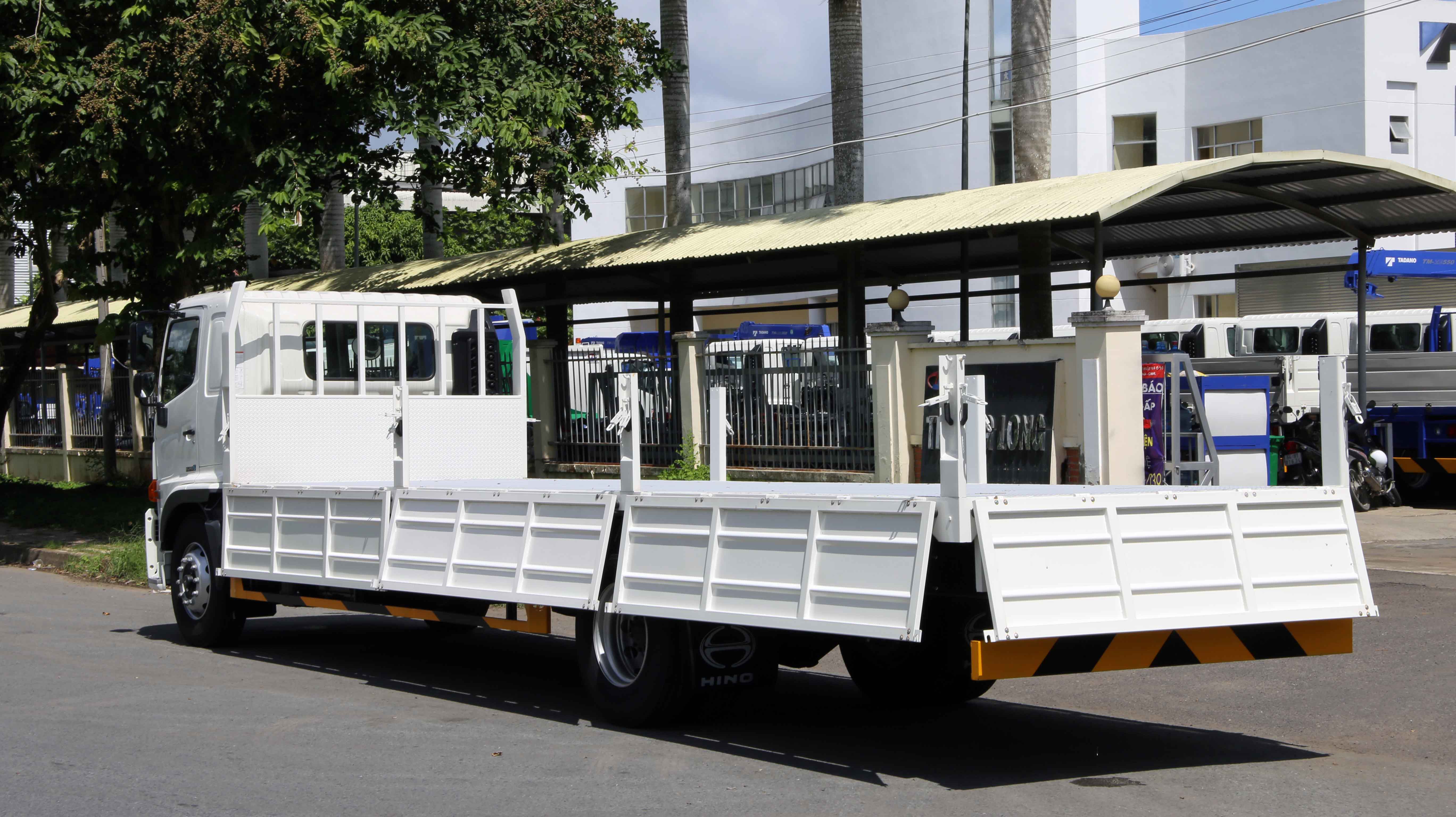 Xe-tai-Hino-thung-lung-8-tan-Thung-dai-8m7-FG8JT8A-PGV-Euro 5