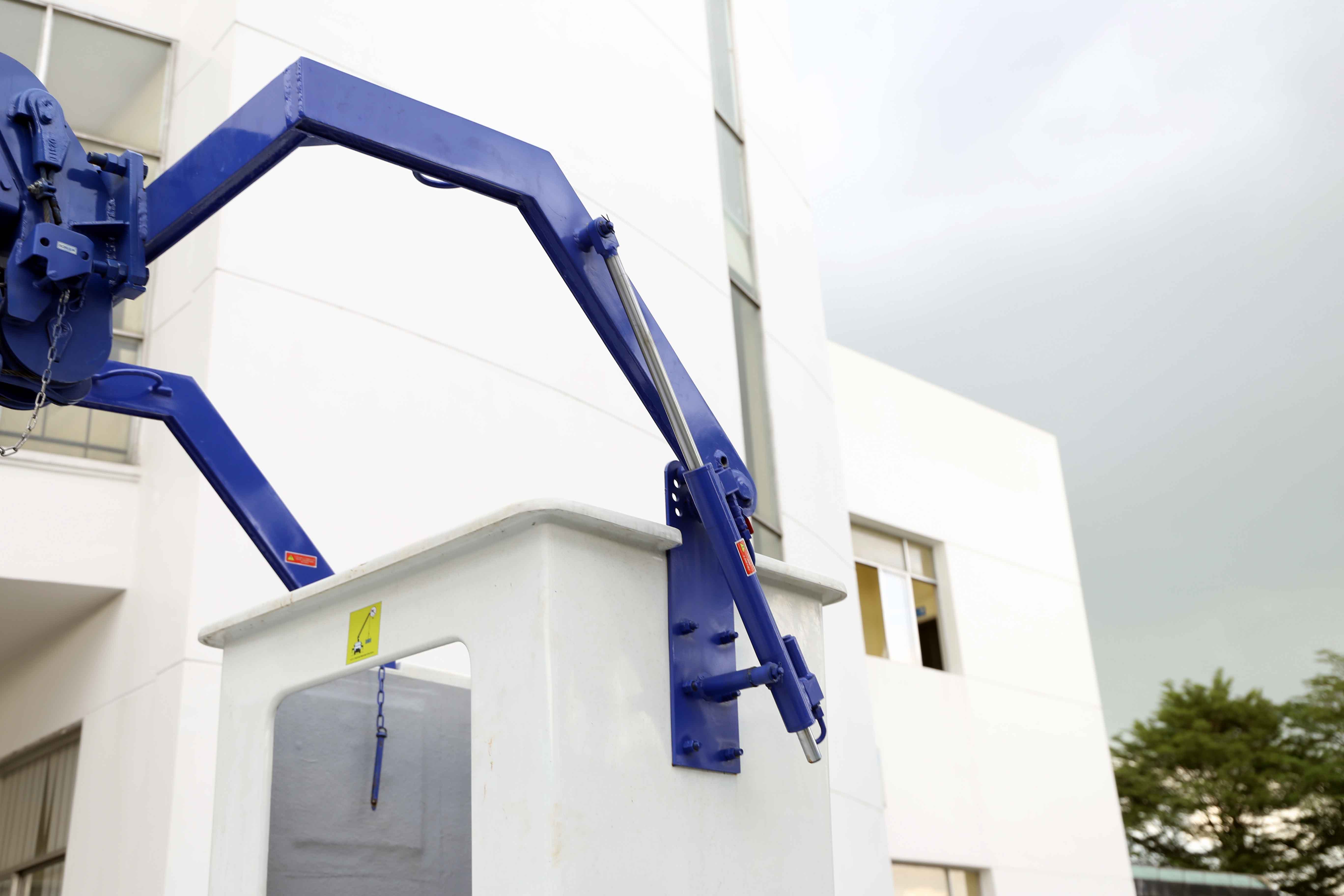 gio-nang-nguoi-lam-viec-tren-cao