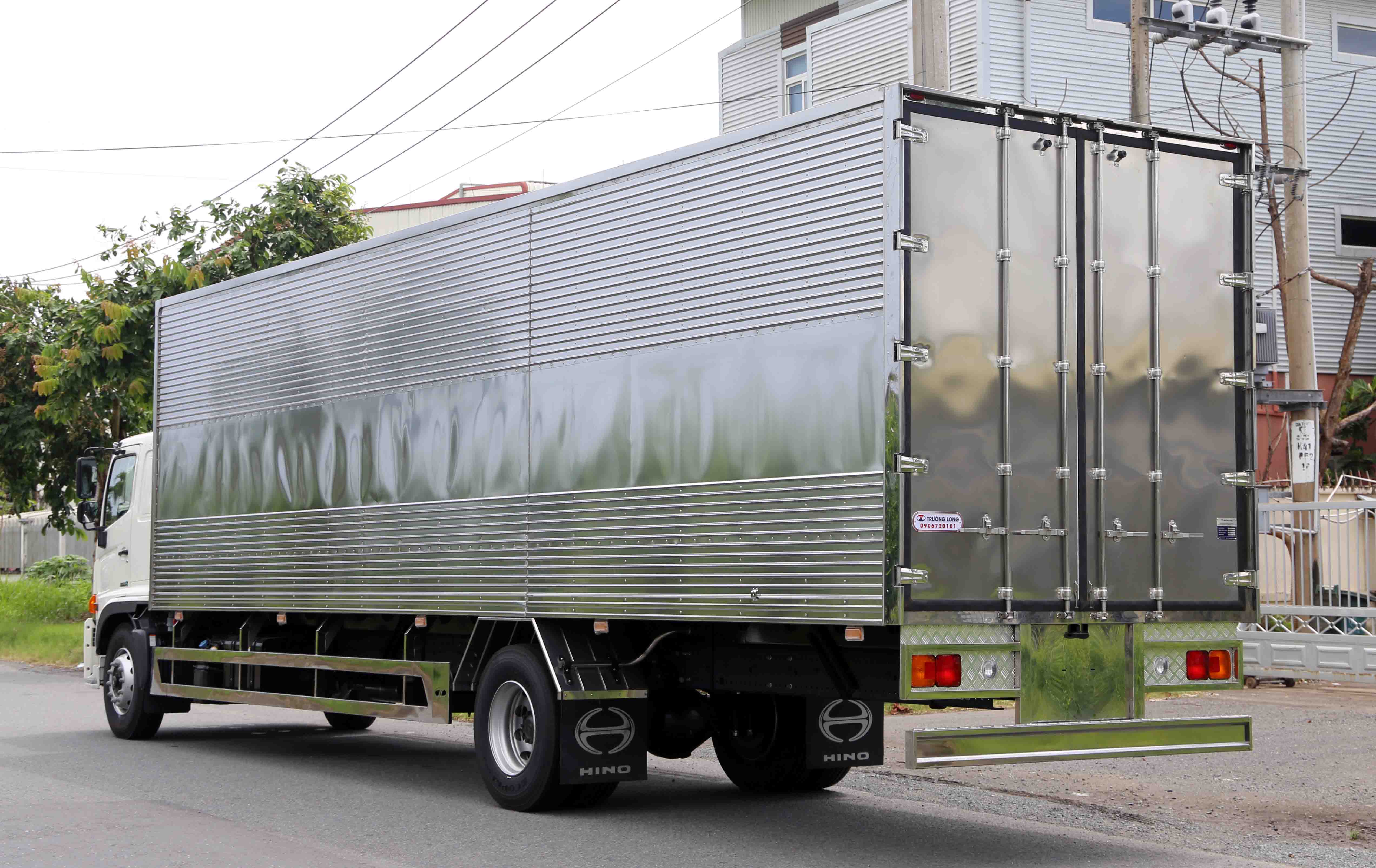 xe-tai-hino-8-tan-thung-kin-10m-fg8jt8a-pgx