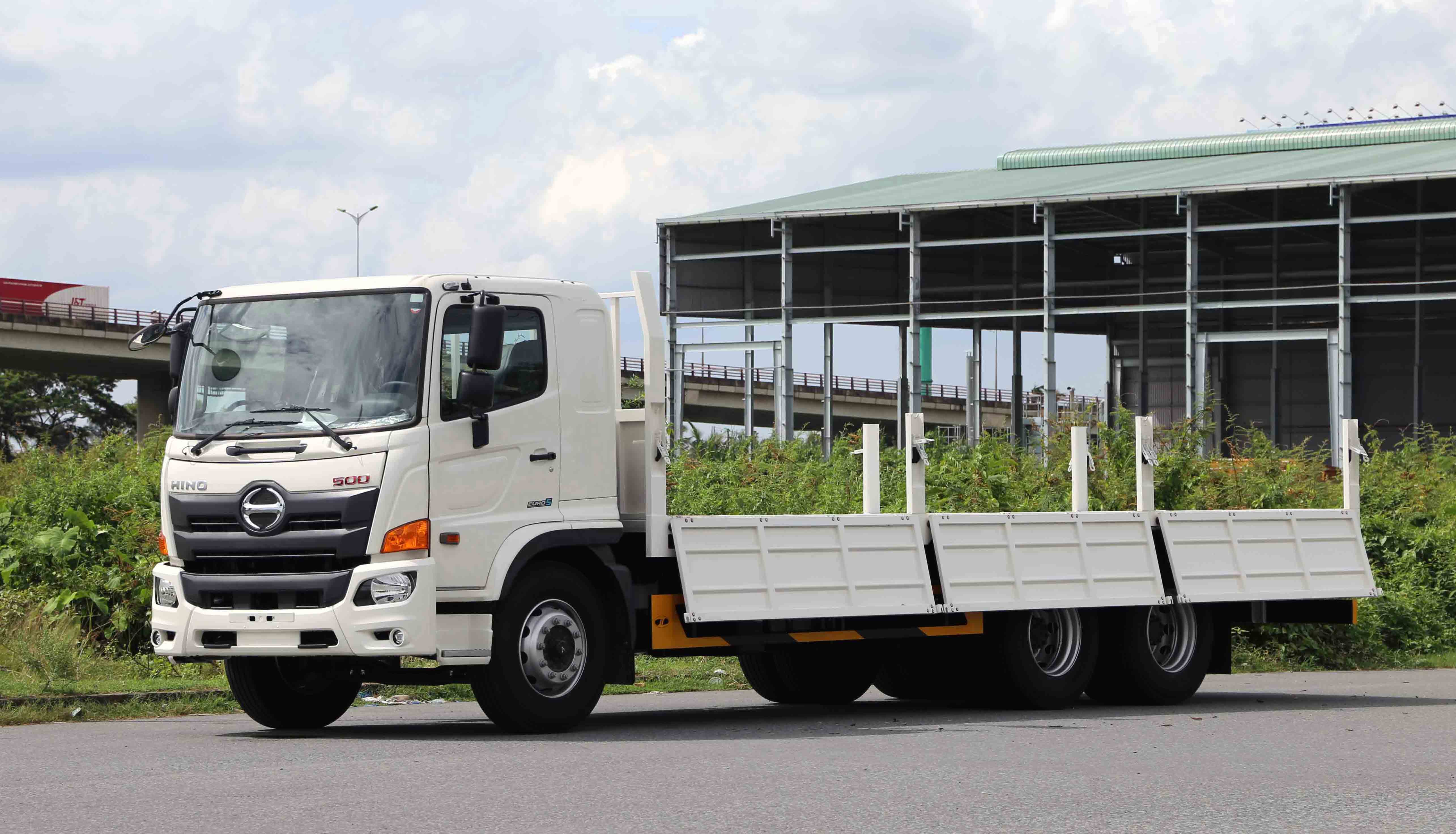 xe-tai-hino-thung-lung-15-tan-FL8JT8A