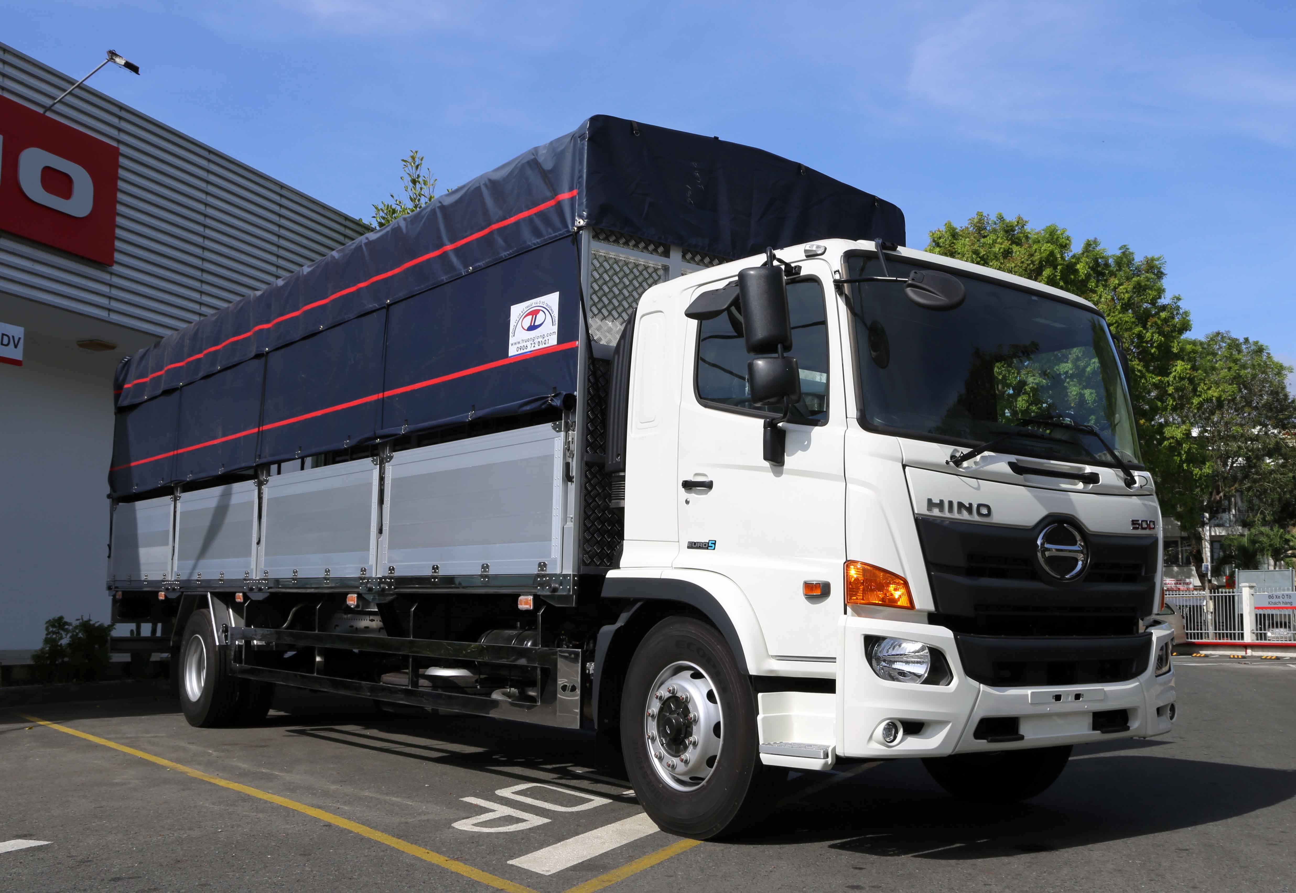 xe-tai-hino-thung-mui-bat-10m-fg8jt8a-pgx