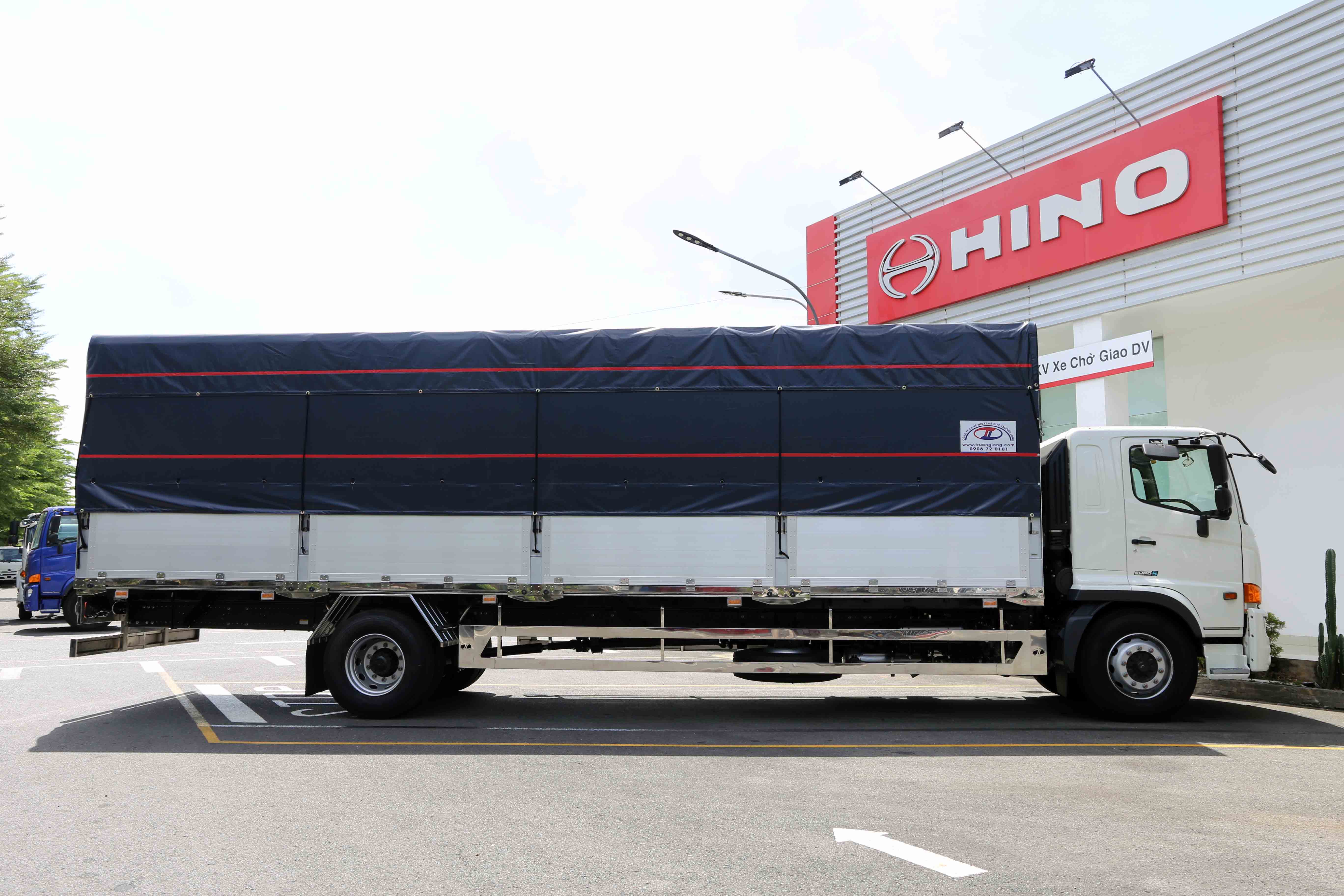 xe-tai-hino-thung-mui-bat-10m-fg8jt8a-pgx