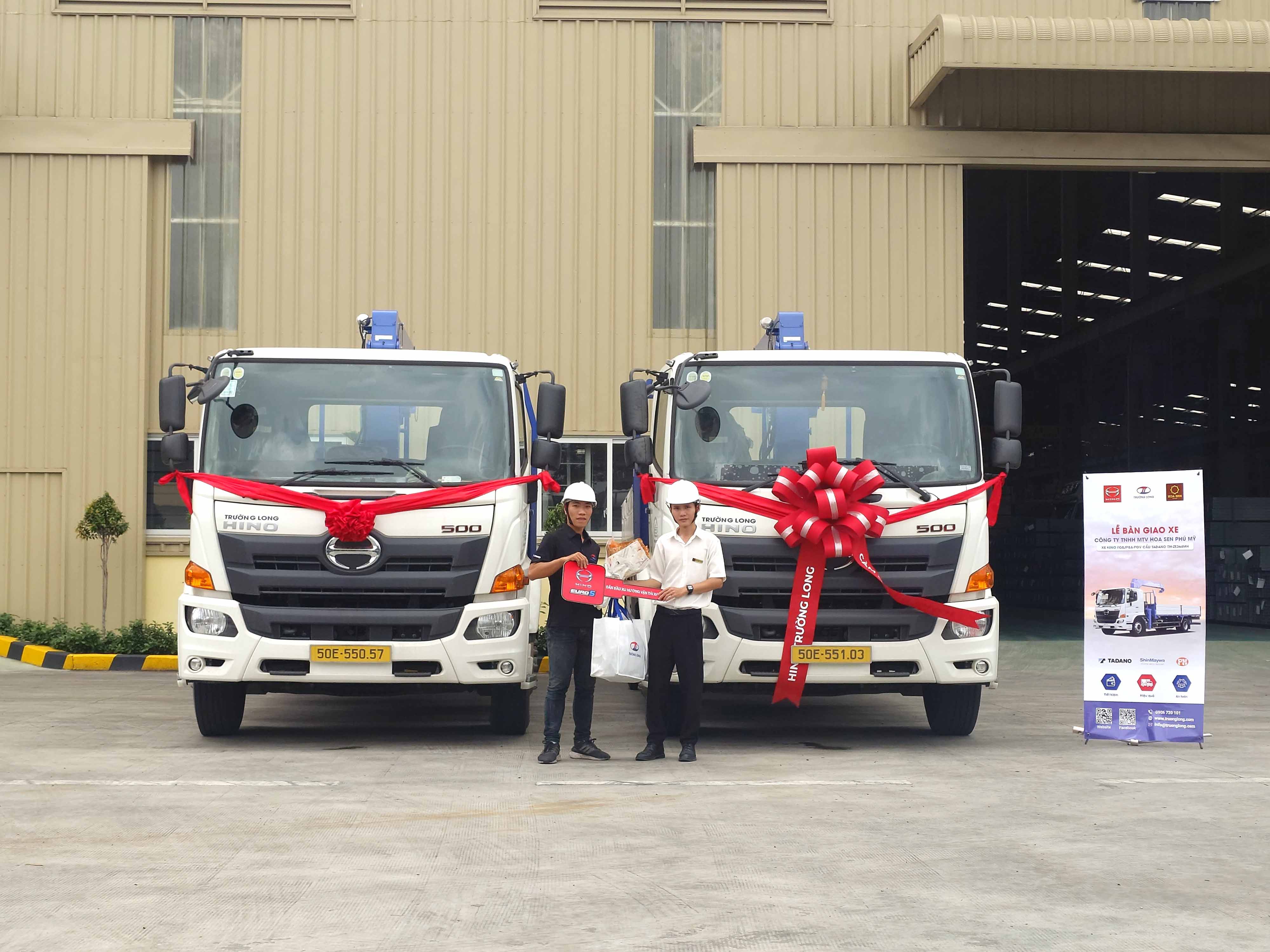 ban-giao-xe-tai-cau-8-tan-ton-hoa-sen