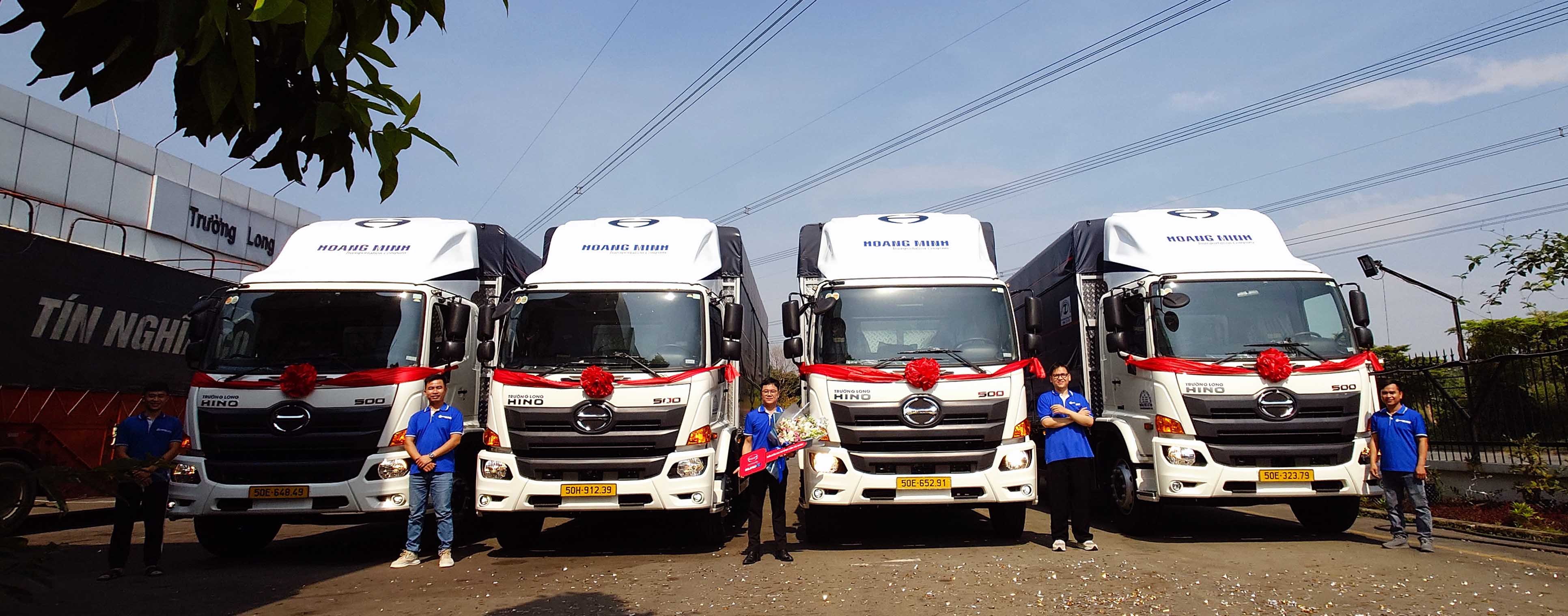 ban-giao-xe-hino-15-tan-van-tai-hoang-minh