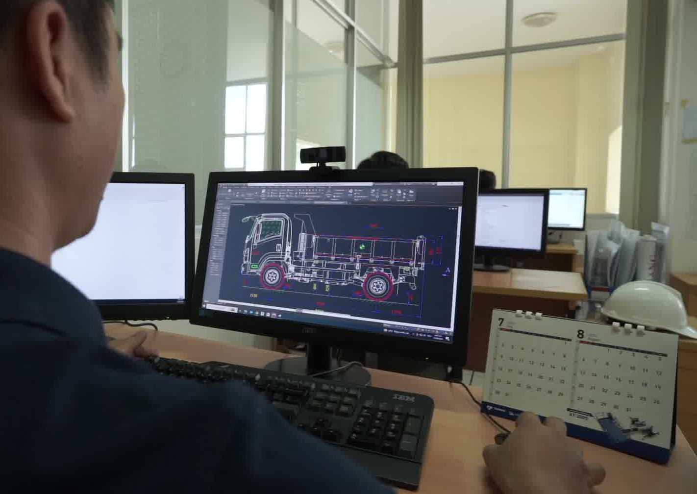 thiet-ke-thung-xe-tai