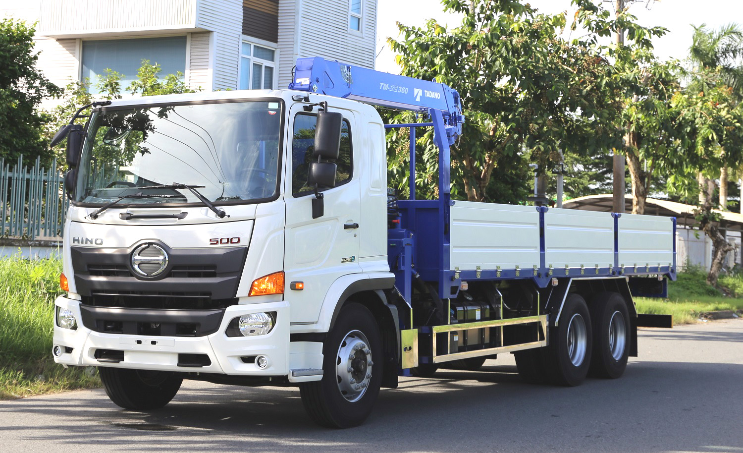 Xe cẩu Hino 15 tấn-Cần Tadano 3 tấn 4 đốt-Thùng dài 6m9-FL8JT8A Euro 5