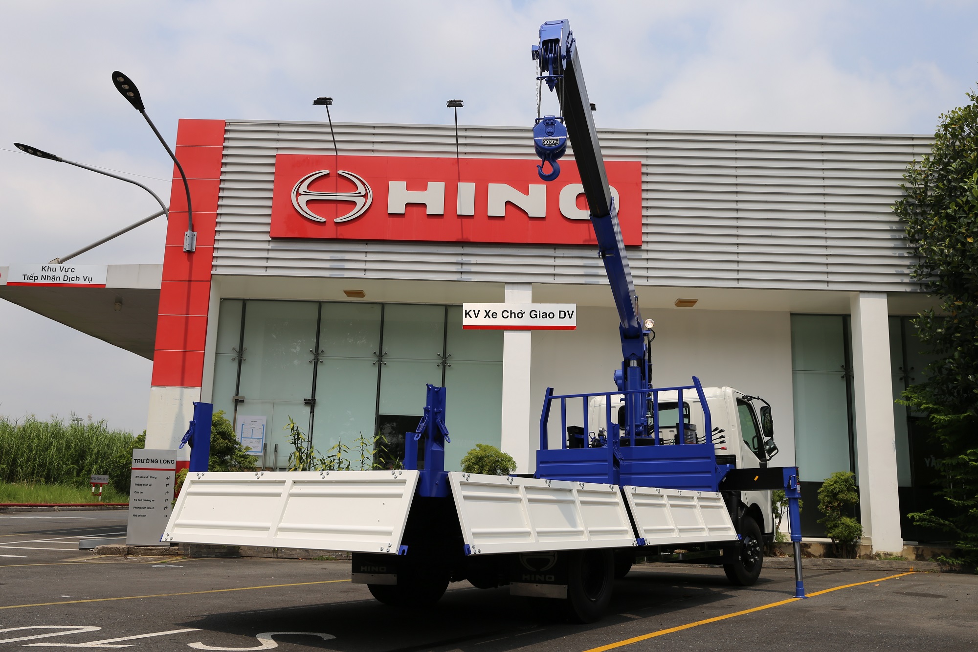 xe-cau-hino-3t5-xzu730l-tadano