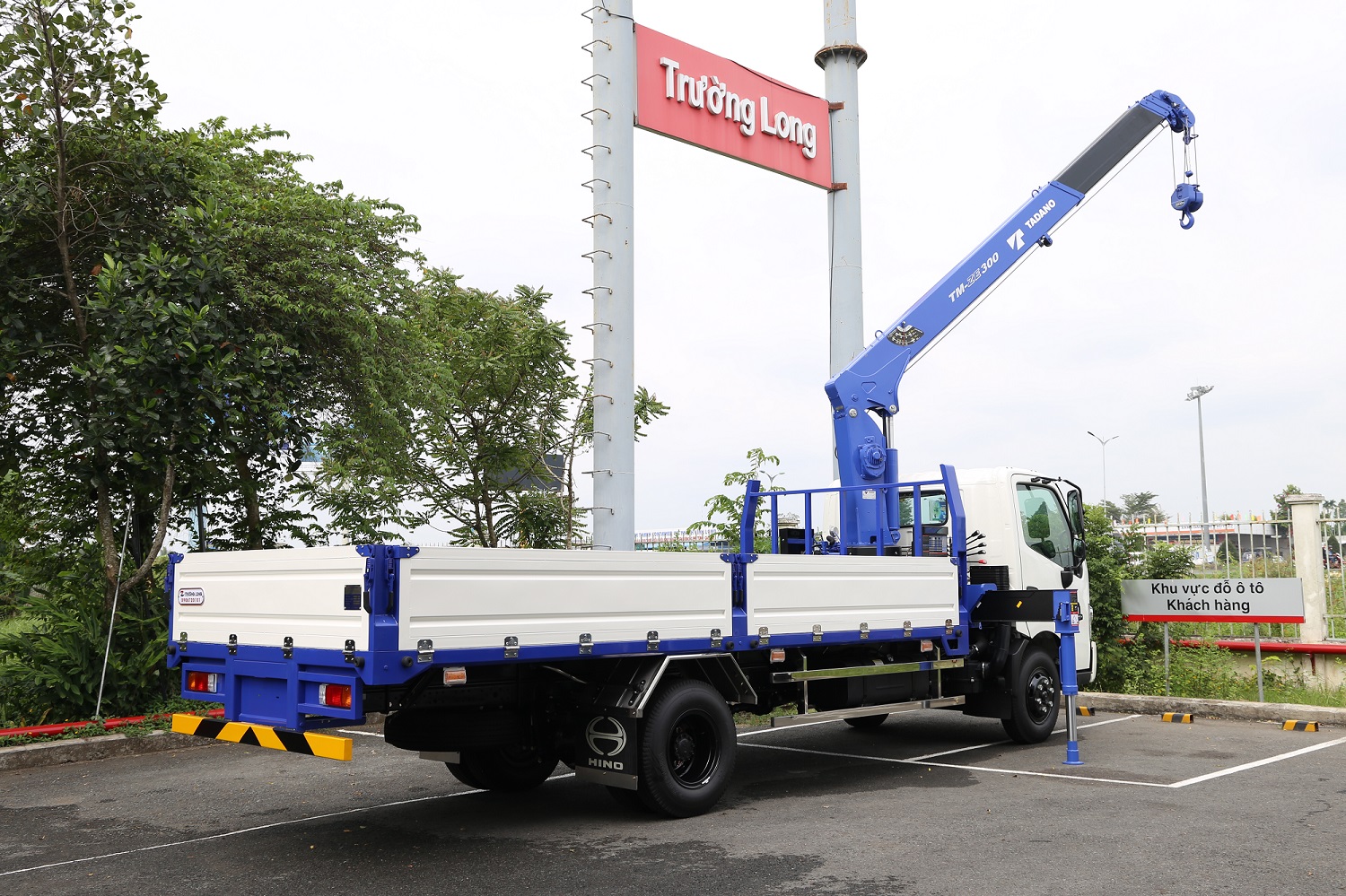 xe-cau-hino-3t5-xzu730l-tadano